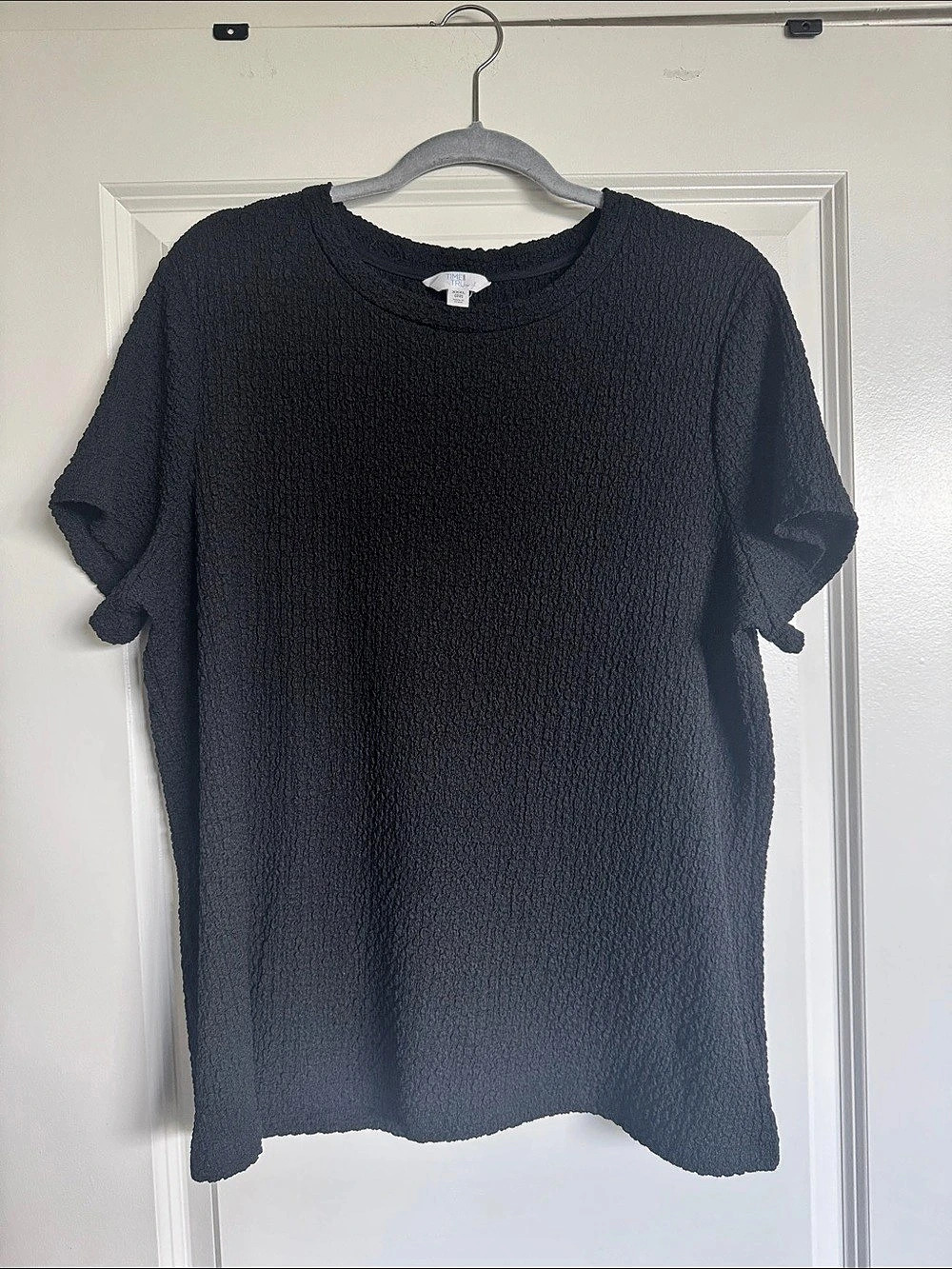 Time and Tru Short Sleeve Top in Black Size XXXL (22) Like New